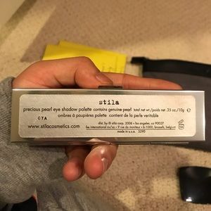 Stila Makeup - Stila precious pearl eye shadow palette Stila Makeup - Stila precious pearl eye shadow palette